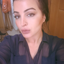 Single Albanian woman in Incline Village, NV, United States