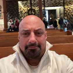 Single Albanian man in Chicago, IL, United States