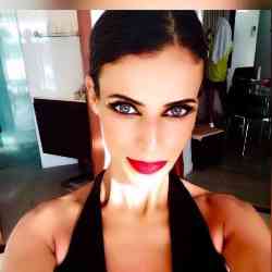 Single Albanian woman in London, UK, United Kingdom