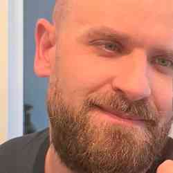 Single Albanian man in New York, NY, United States