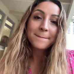 Single Albanian woman in London, UK, United Kingdom