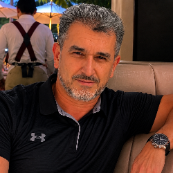 Single Albanian man in Rochester Hills, MI, United States