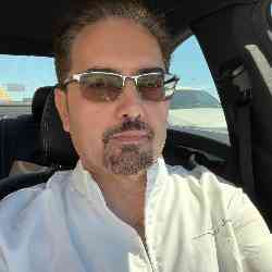 Single Albanian man in Newport Beach, CA, United States