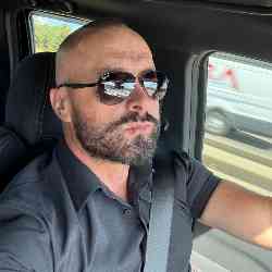 Single Albanian man in Edmonton, AB, Canada