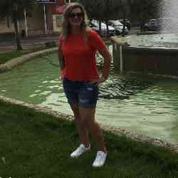 Single Albanian woman in London, England, United Kingdom