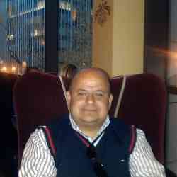 Single Albanian man in Chicago, Illinois, United States