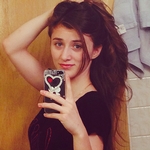 Single Albanian woman in Chicago, Illinois, United States