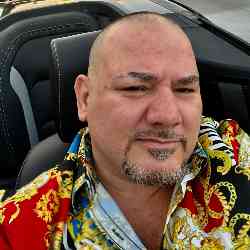 Single Albanian man in New York, New York, United States