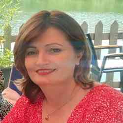 Single Albanian woman in Tirana, Tirana County, Albania