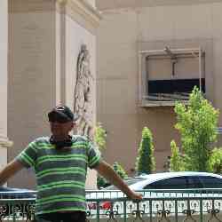 Single Albanian man in Chicago, Illinois, United States