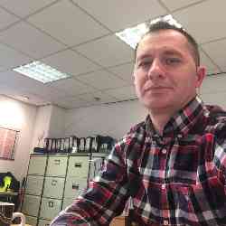 Single Albanian man in Tirana, Tirana County, Albania