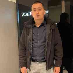 Single Albanian man in New York, New York, United States