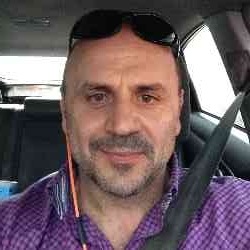 Single Albanian man in Chicago, Illinois, United States