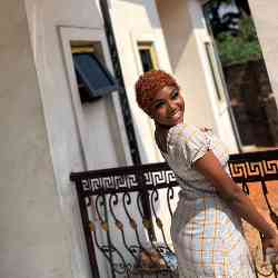 Single Black woman in Toronto, ON, Canada