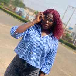 Single Black woman in Ibadan, Nigeria, Nigeria