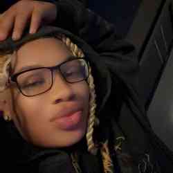 Single Black woman in Lagos, Nigeria, Nigeria