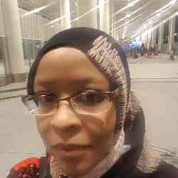 Single Muslim woman in London, UK, United Kingdom