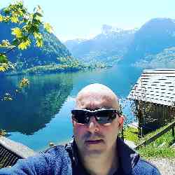 Single Turkish man in New York, New York, United States