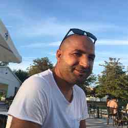 Single Turkish man in Istanbul, İstanbul, Turkey