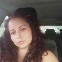 Single Turkish woman in London, England, United Kingdom