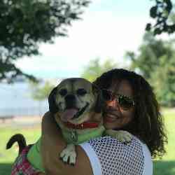 Single Turkish woman in New York, New York, United States