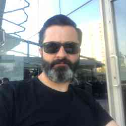 Single Turkish man in New York, New York, United States