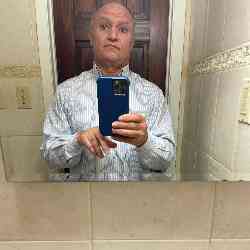 Single Turkish man in New York, New York, United States