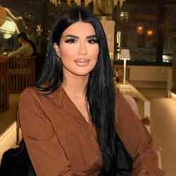 Single Turkish woman in Kreisfreie Stadt Berlin, Berlin, Germany