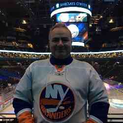 Single Turkish man in New York, New York, United States