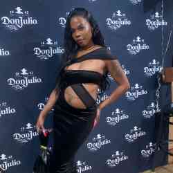 Single Turkish woman in New York, New York, United States