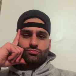 Single Turkish man in Los Angeles, California, United States