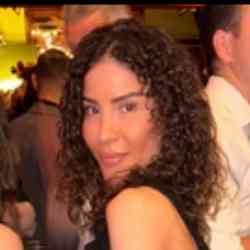 Single Turkish woman in Chicago, IL, United States