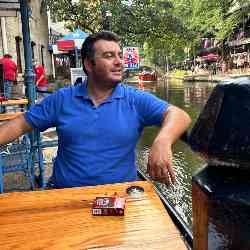 Single Turkish man in Los Angeles, California, United States