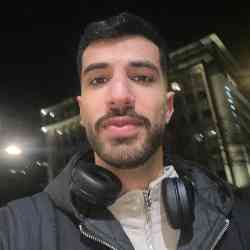 Single Turkish man in Istanbul, Tyrkia, Turkey