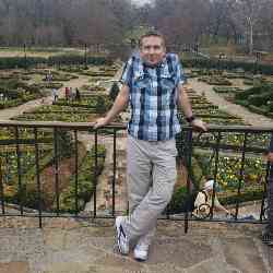 Single Turkish man in Bellevue, WA, United States