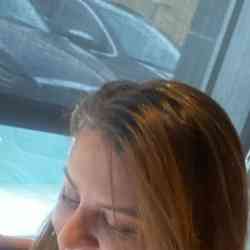 Single Turkish woman in Toronto, ON, Canada