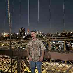 Single Turkish man in New York, New York, United States