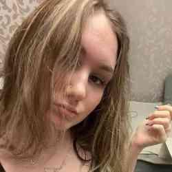 Single Turkish woman in Istanbul, İstanbul, Turkey