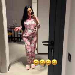 Single Turkish woman in Zermatt, Швейцария, Switzerland