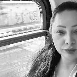 Single Turkish woman in Melbourne, VIC, Australia