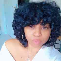 Single Turkish woman in Istanbul, Türkiye, Turkey