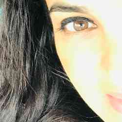 Single Turkish woman in New York, NY, United States