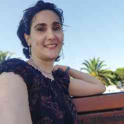Single Turkish woman in Istanbul, İstanbul, Turkey