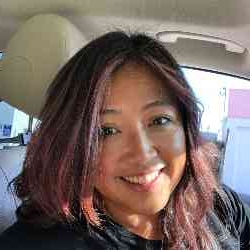 Single Turkish woman in Los Angeles, California, United States