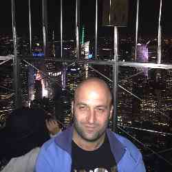Single Turkish man in New York, New York, United States