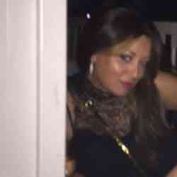 Single Turkish woman in Toronto, Ontario, Canada