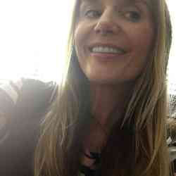 Single Turkish woman in Istanbul, İstanbul, Turkey