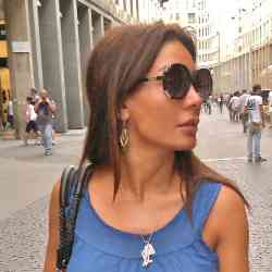 Single Turkish woman in Toronto, Ontario, Canada