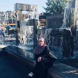 Single Turkish woman in New York, New York, United States