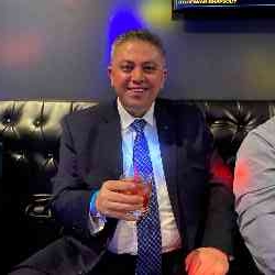 Single Turkish man in New York, New York, United States